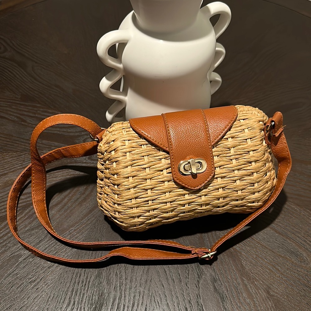 Straw bag